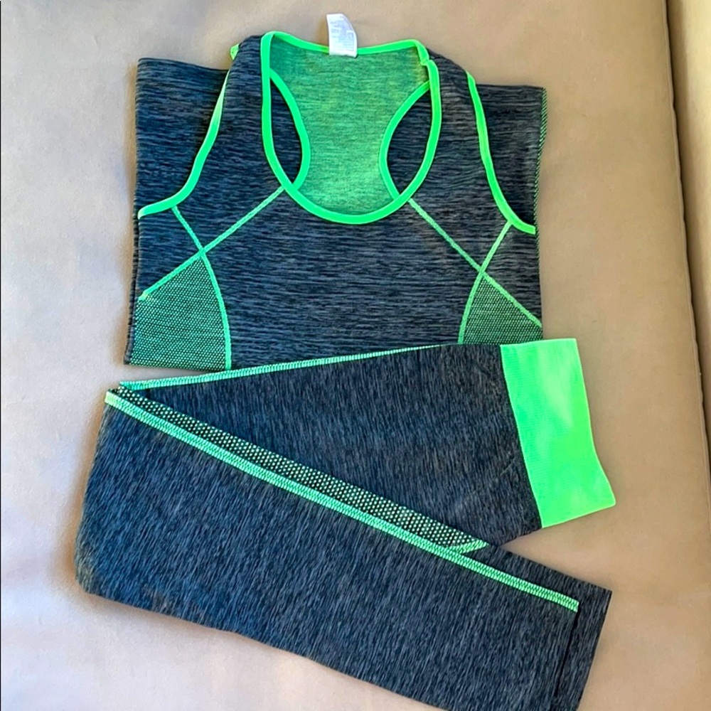 Leggings and top set
